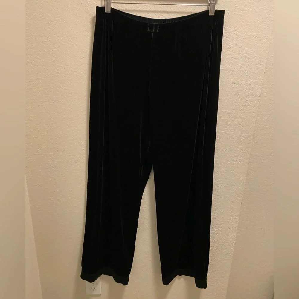 Anthropologie Black Pull On Velvet Pants With Satin Trim At Hem Size L